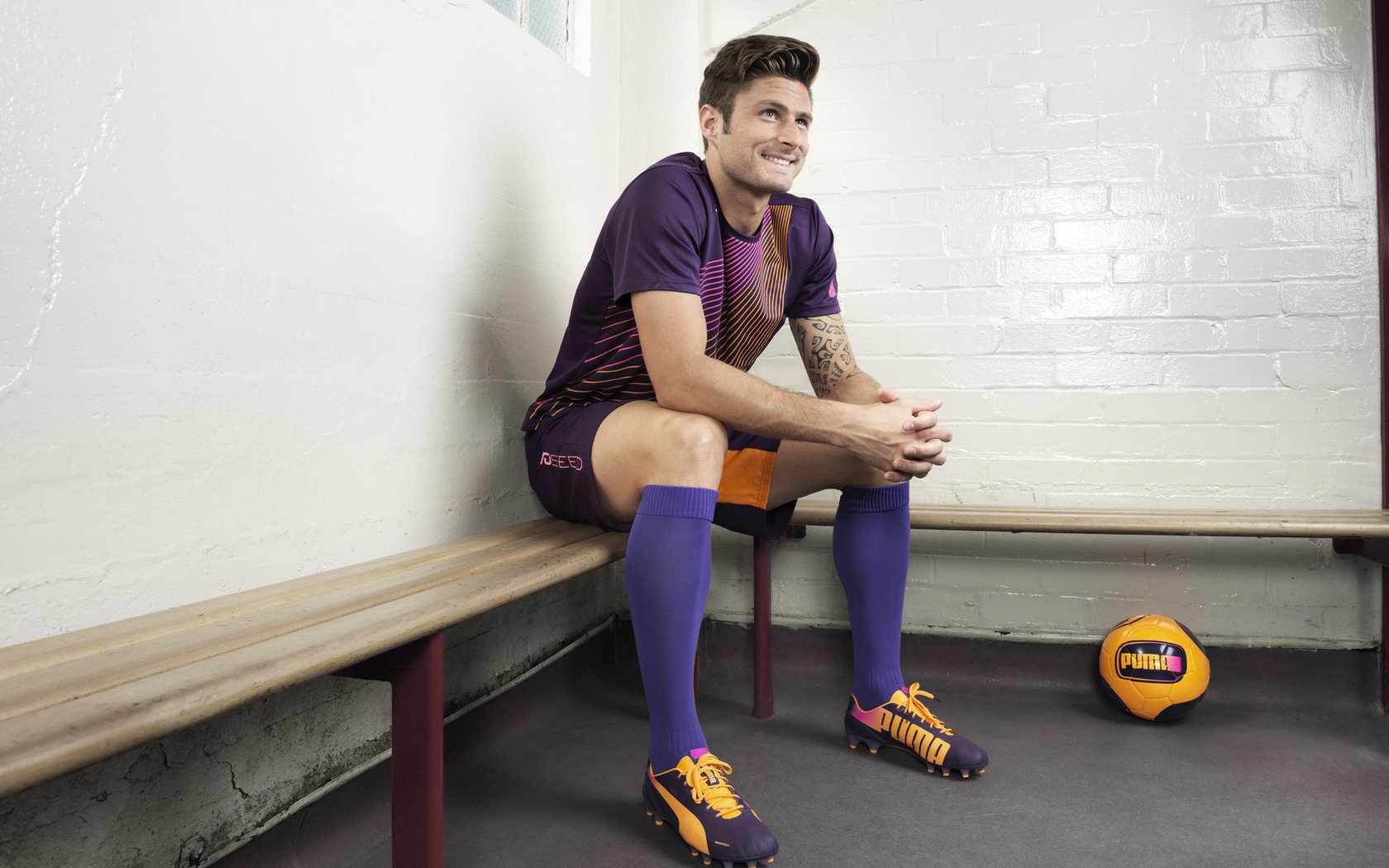 莎拉波娃重返赛场，爆冷首场状态出色，加拿大队观众沸腾！全场沸腾不已(摩洛哥爆冷击败葡萄牙)